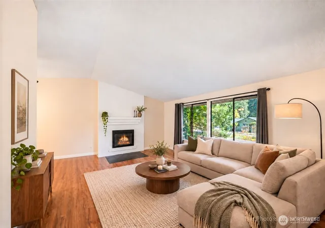 Photo 3 of Single family home for sale at 2191 Lakemoor Dr Sw, Olympia, WA 98512 | MLS# NWM2584049 | Listing updated on 2026-10-02