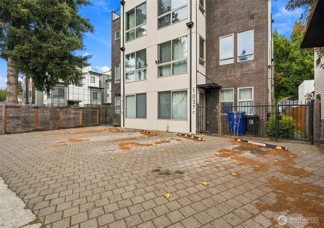 Photo 2 of Townhouse for sale at 1039 S Cloverdale St #A, Seattle, WA 98108 | MLS# NWM2584065 | Listing updated on 2026-09-28