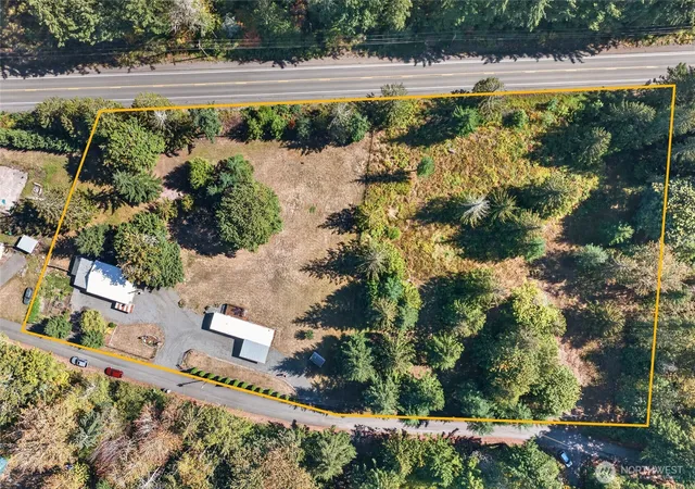 Photo 2 of Manufactured home for sale at 38305 83rd Avenue E, Eatonville, WA 98328 | MLS# NWM2584066 | Listing updated on 2026-09-22