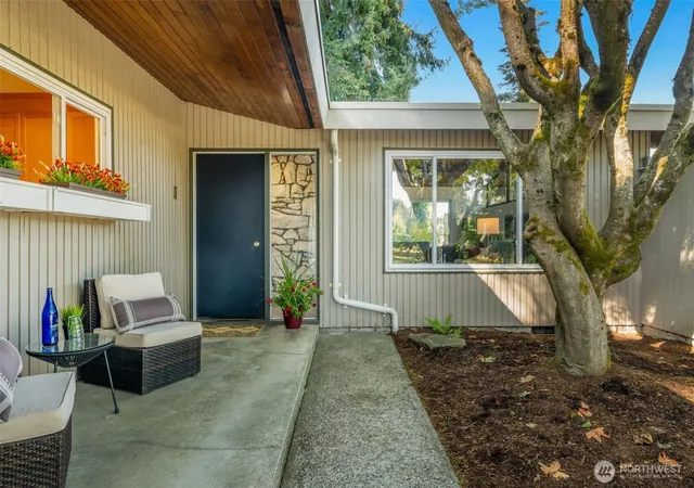 Photo 3 of Single family home for sale at 6309 NE 156th Street, Kenmore, WA 98028 | MLS# NWM2584077 | Listing updated on 2026-09-24