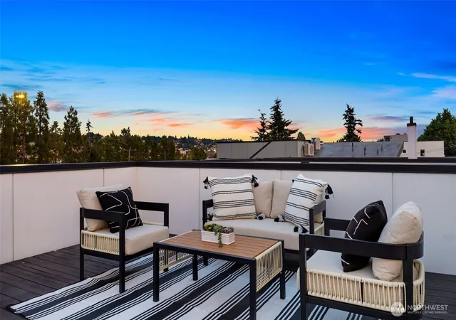 Townhouse for sale at 3817 Gilman Ave W, Seattle, WA 98199 | MLS# NWM2584082
