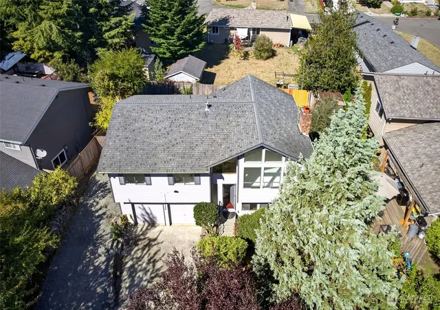 Photo 2 of Sale Pending at 4524 S 256th Place, Kent, WA 98032 | MLS# NWM2584095 | Listing updated on 2026-09-30