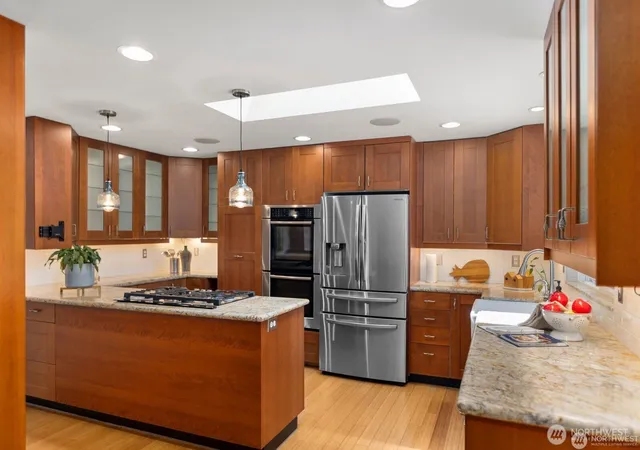 Photo 4 of Single family home for sale at 8618 NE 143rd Street, Kirkland, WA 98034 | MLS# NWM2584096 | Listing updated on 2026-09-30