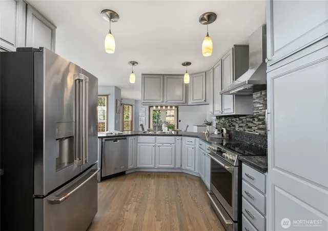 Photo 3 of Multi family home for sale at 4700 Monte Vista Pl, Mount Vernon, WA 98273 | MLS# NWM2584101 | Listing updated on 2026-10-08