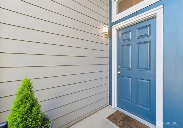 Photo 3 of Townhouse for sale at 24625 45th Place S #20F2, Kent, WA 98032 | MLS# NWM2584102 | Listing updated on 2026-10-01