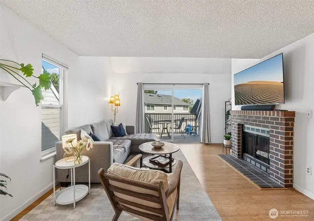 Photo 3 of Townhouse for sale at 24625 45th Place S #20F2, Kent, WA 98032 | MLS# NWM2584102 | Listing updated on 2026-10-01