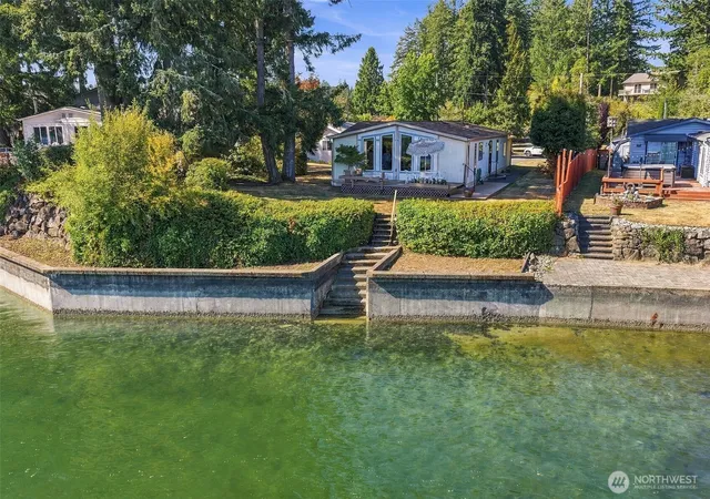 Manufactured home for sale at 1233 E Libby Rd, Shelton, WA 98584 | MLS# NWM2584104