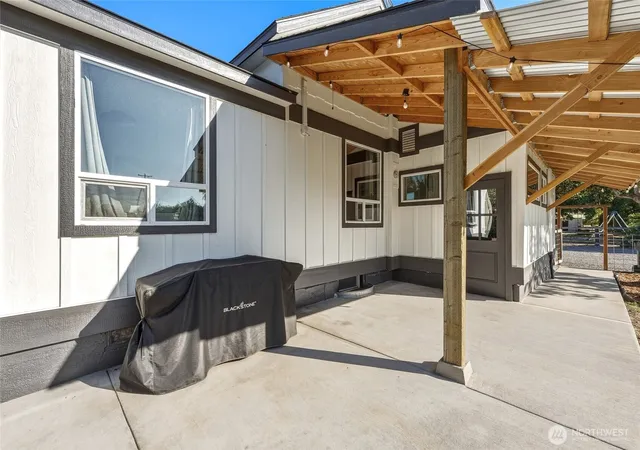 Photo 2 of Single family home for sale at 36400 Highway 12, Dayton, WA 99328 | MLS# NWM2584122 | Listing updated on 2026-10-05