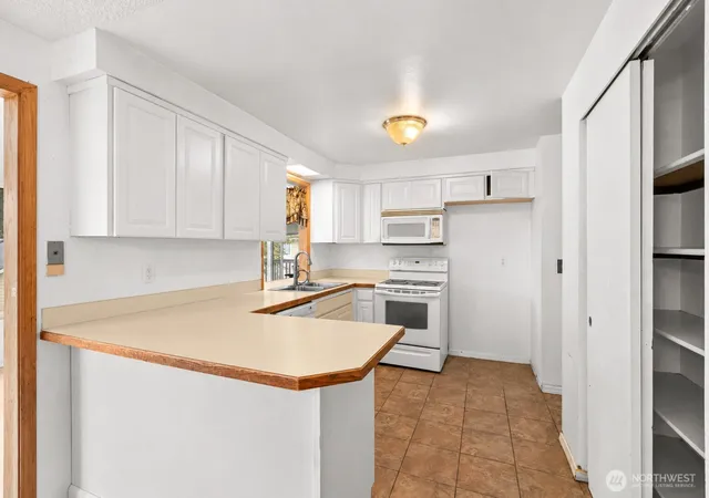 Photo 3 of Sale Pending at 13708 SE 268th Street, Kent, WA 98042 | MLS# NWM2584139 | Listing updated on 2026-09-21