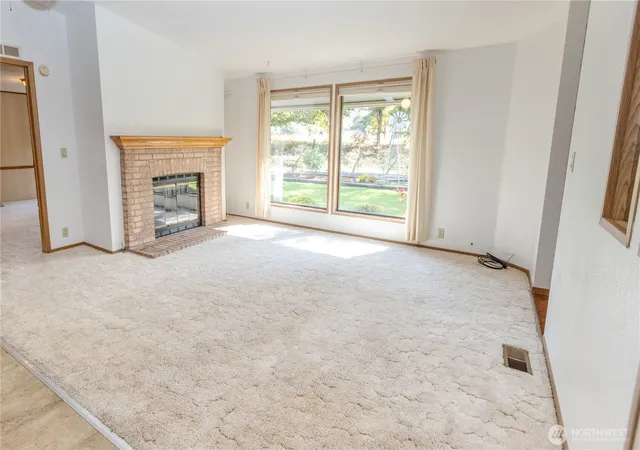 Photo 3 of Manufactured home for sale at 1464 Sandpiper Ln, College Place, WA 99324 | MLS# NWM2584146 | Listing updated on 2026-09-25