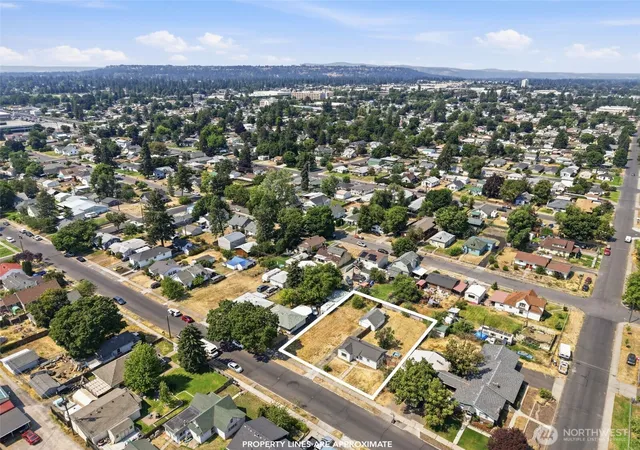 Photo 2 of Sale Pending at 717 E Wabash Ave, Spokane, WA 99207 | MLS# NWM2584149 | Listing updated on 2026-10-08