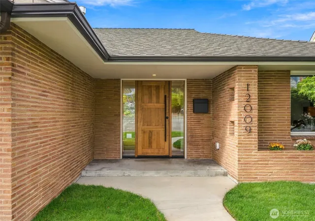 Photo 2 of Single family home for sale at 12009 Palatine Ave N, Seattle, WA 98133 | MLS# NWM2584154 | Listing updated on 2026-10-01