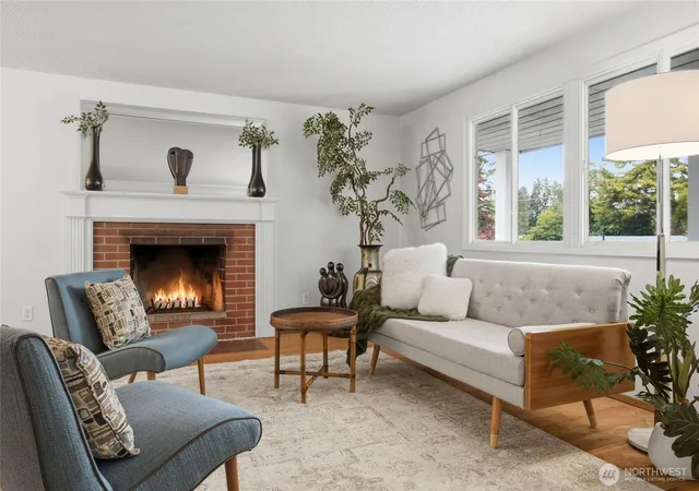 Photo 3 of Single family home for sale at 15627 Se 11th Street, Bellevue, WA 98008 | MLS# NWM2584157 | Listing updated on 2026-10-03