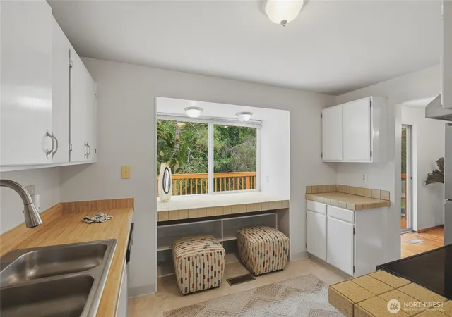 Photo 3 of Single family home for sale at 15627 SE 11th Street, Bellevue, WA 98008 | MLS# NWM2584157 | Listing updated on 2026-10-03