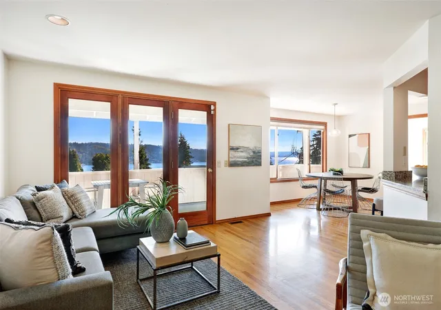Photo 4 of Sale Pending at 13025 42nd Avenue NE, Seattle, WA 98125 | MLS# NWM2584170 | Listing updated on 2026-09-23
