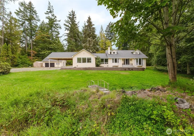 Photo 2 of Single family home for sale at 7307 Artondale Dr Nw, Gig Harbor, WA 98335 | MLS# NWM2584174 | Listing updated on 2026-10-08