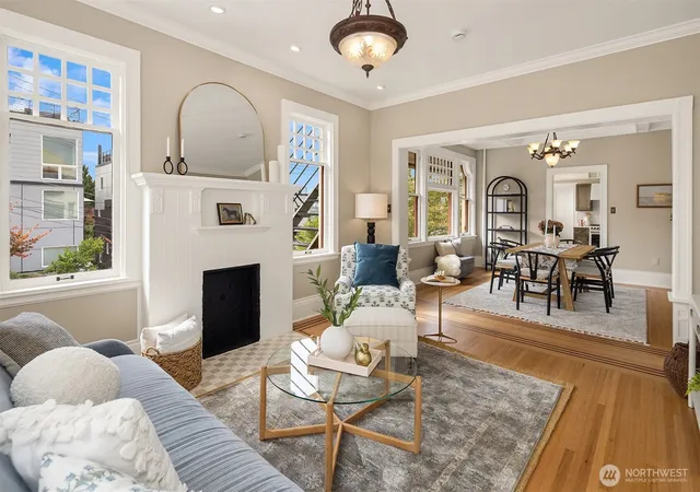 Photo 1 of Condo for sale at 2901 Franklin Ave E #A, Seattle, WA 98102 | MLS# NWM2584177 | Listing updated on 2026-09-28