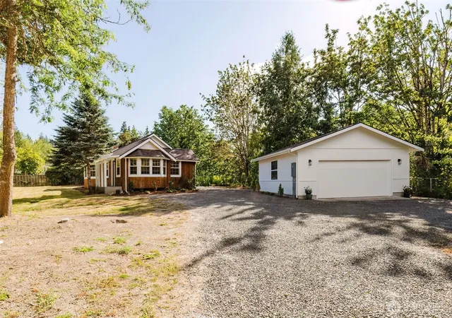 Photo 2 of Sale Pending at 3338 Banner Rd Se, Port Orchard, WA 98366 | MLS# NWM2584184 | Listing updated on 2026-09-22