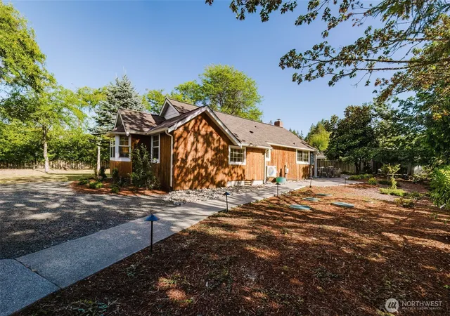 Photo 4 of Sale Pending at 3338 Banner Rd SE, Port Orchard, WA 98366 | MLS# NWM2584184 | Listing updated on 2026-09-22