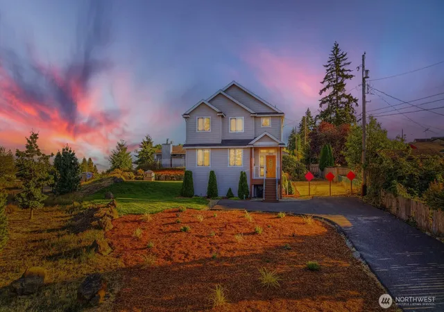 Photo 1 of Single family home for sale at 1016 E 40th Street, Tacoma, WA 98404 | MLS# NWM2584187 | Listing updated on 2026-09-25