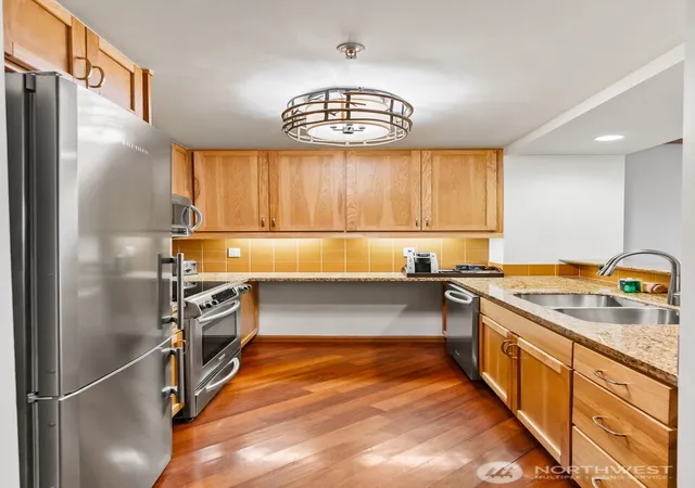 Photo 4 of Condo for sale at 3600 Suncadia Trl #4046, Cle Elum, WA 98922 | MLS# NWM2584192 | Listing updated on 2026-09-18