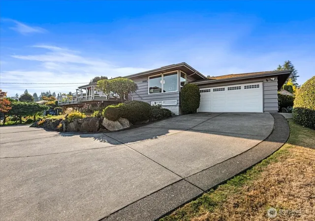 Photo 3 of Single family home for sale at 29860 Marine View Dr SW, Federal Way, WA 98023 | MLS# NWM2584201 | Listing updated on 2026-09-25