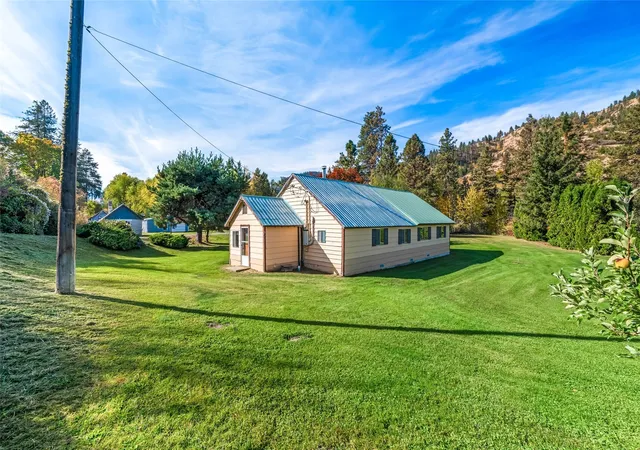 Photo 4 of Single family home for sale at 7220 US Hwy 97, Peshastin, WA 98847 | MLS# NWM2584218 | Listing updated on 2026-10-26