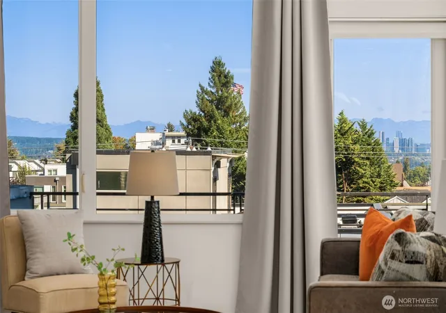 Townhouse for sale at 104 -a 19th E, Seattle, WA 98112 | MLS# NWM2584243