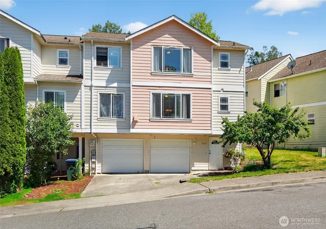 Photo 1 of Single family home for sale at 4244 Archer Dr, Bellingham, WA 98226 | MLS# NWM2584244 | Listing updated on 2026-09-23