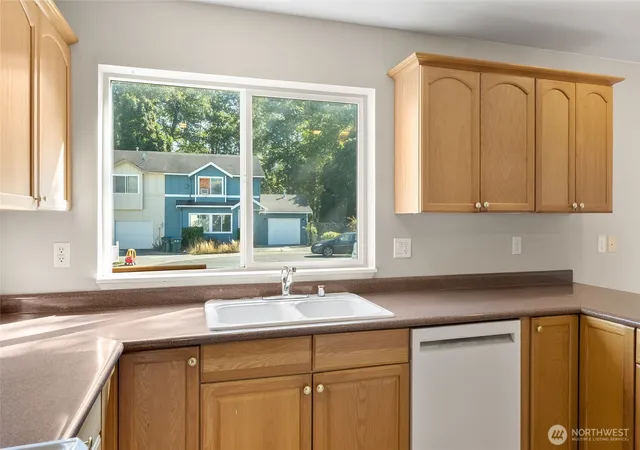Photo 3 of Single family home for sale at 4244 Archer Dr, Bellingham, WA 98226 | MLS# NWM2584244 | Listing updated on 2026-09-23