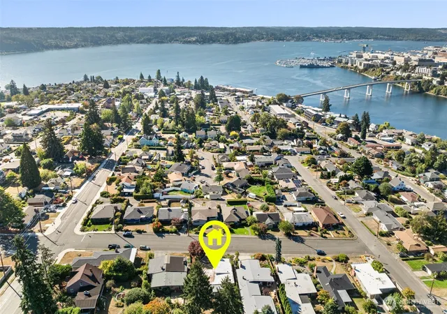 Photo 1 of Single family home for sale at 2124 E 17th Street, Bremerton, WA 98310 | MLS# NWM2584246 | Listing updated on 2026-09-22