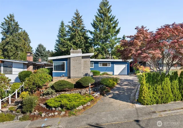 Single family home for sale at 2124 E 17th Street, Bremerton, WA 98310 | MLS# NWM2584246