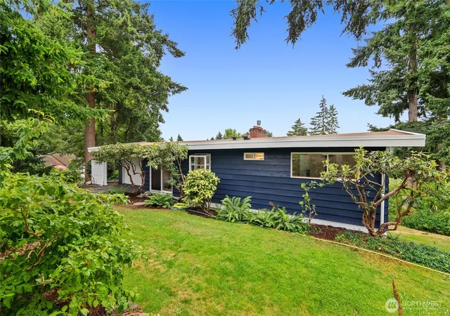 Photo 3 of Sale Pending at 15805 SE 12th Place, Bellevue, WA 98008 | MLS# NWM2584254 | Listing updated on 2026-09-28