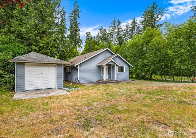 Photo 1 of Sale Pending at 141 E Dunoon Pl, Shelton, WA 98584 | MLS# NWM2584264 | Listing updated on 2026-09-25