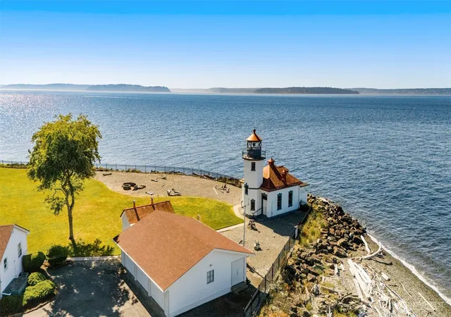 Photo 2 of Condo for sale at 3200 Alki Ave Sw #201, Seattle, WA 98116 | MLS# NWM2584269 | Listing updated on 2026-09-21