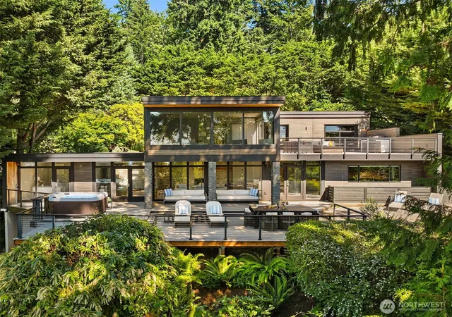 Photo 1 of Sale Pending at 899 Nw Elford Dr, Seattle, WA 98177 | MLS# NWM2584270 | Listing updated on 2026-09-20