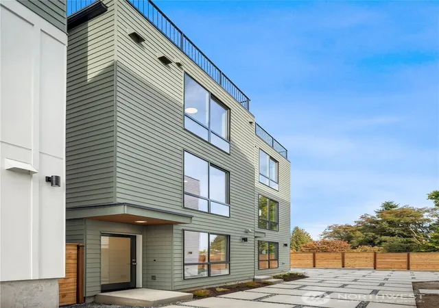 Photo 2 of Townhouse for sale at 4415 2nd Avenue Ne #A, Seattle, WA 98105 | MLS# NWM2584271 | Listing updated on 2026-09-30