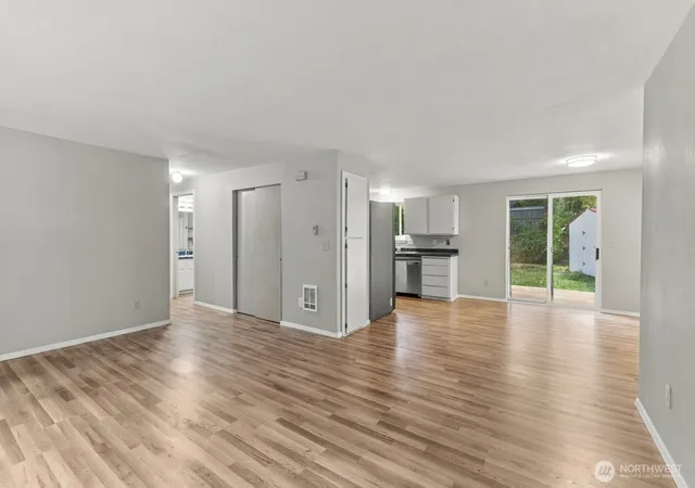Photo 4 of Single family home for sale at 660 NE Barbara Blvd, Belfair, WA 98528 | MLS# NWM2584275 | Listing updated on 2026-09-18
