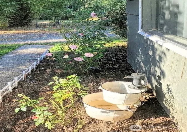Photo 3 of Single family home for sale at 21430 SW Old Hwy 99, Centralia, WA 98531 | MLS# NWM2584280 | Listing updated on 2026-09-24