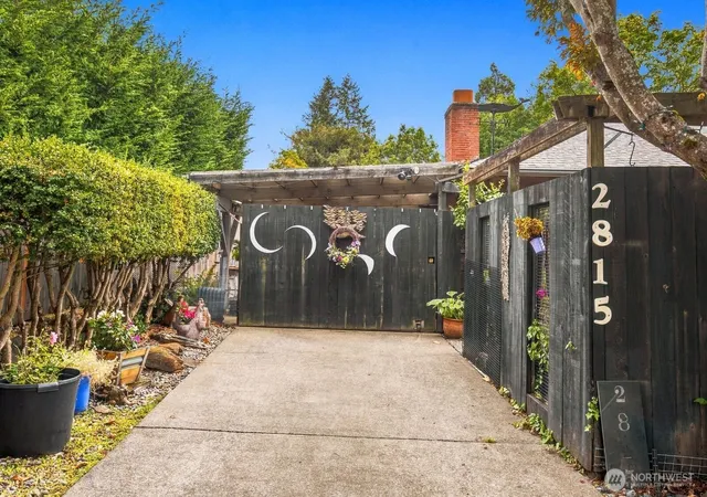 Photo 2 of Sale Pending at 2815 Sw 109th Street, Seattle, WA 98146 | MLS# NWM2584295 | Listing updated on 2026-09-30