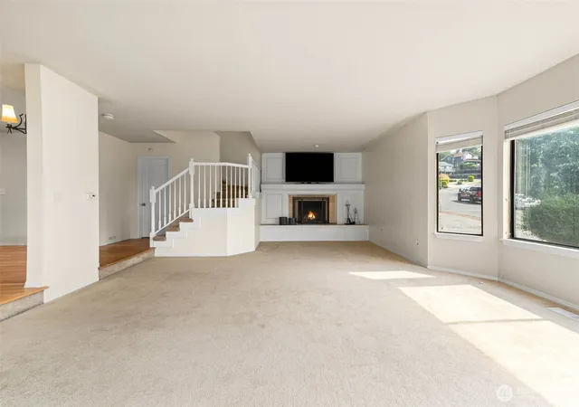 Photo 4 of Single family home for sale at 4101 Browns Point Blvd NE, Tacoma, WA 98422 | MLS# NWM2584296 | Listing updated on 2026-09-25