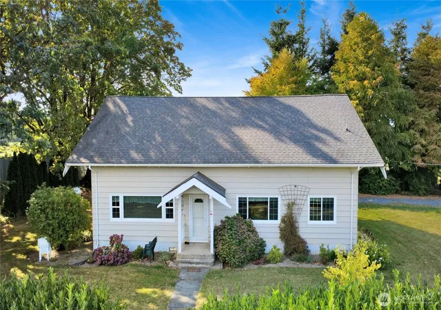 Photo 3 of Single family home for sale at 8799 N Telegraph Rd, Everson, WA 98247 | MLS# NWM2584298 | Listing updated on 2026-09-19