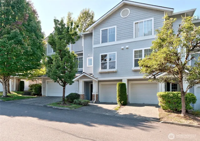 Photo 4 of Townhouse for sale at 22609 42nd Place S #1-2, Kent, WA 98032 | MLS# NWM2584307 | Listing updated on 2026-10-01