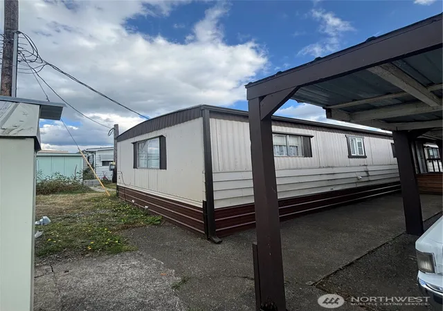 Photo 2 of Manufactured home for sale at 1313 Harrison Ave #221A, Centralia, WA 98531 | MLS# NWM2584309 | Listing updated on 2026-10-02