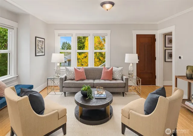 Photo 2 of Sale Pending at 4125 38th Avenue Sw, Seattle, WA 98126 | MLS# NWM2584311 | Listing updated on 2026-10-01
