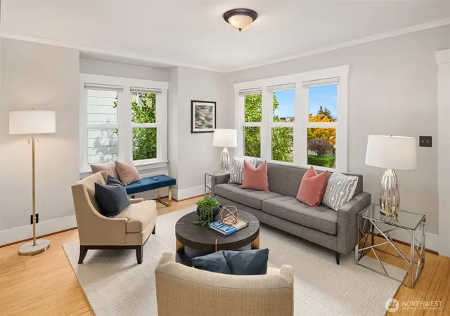 Photo 3 of Sale Pending at 4125 38th Avenue SW, Seattle, WA 98126 | MLS# NWM2584311 | Listing updated on 2026-10-01
