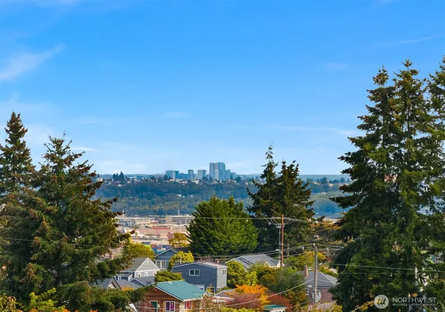 Photo 4 of Sale Pending at 4125 38th Avenue SW, Seattle, WA 98126 | MLS# NWM2584311 | Listing updated on 2026-10-01