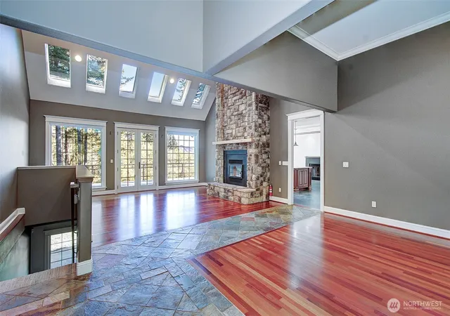 Photo 3 of Single family home for sale at 35601 Ne Ammeter Rd, Washougal, WA 98671 | MLS# NWM2584313 | Listing updated on 2026-09-30
