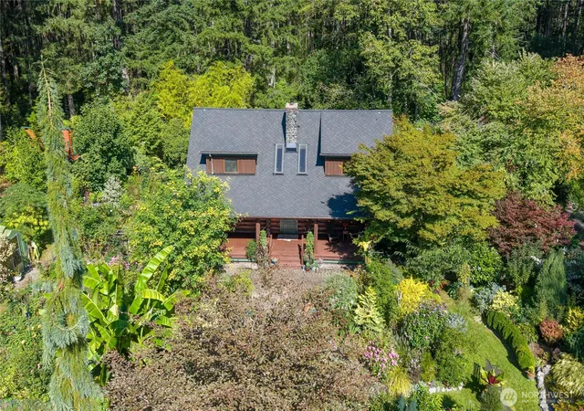 Photo 2 of Sale Pending at 825 Sw Winter Springs Ln, Port Orchard, WA 98367 | MLS# NWM2584320 | Listing updated on 2026-09-23