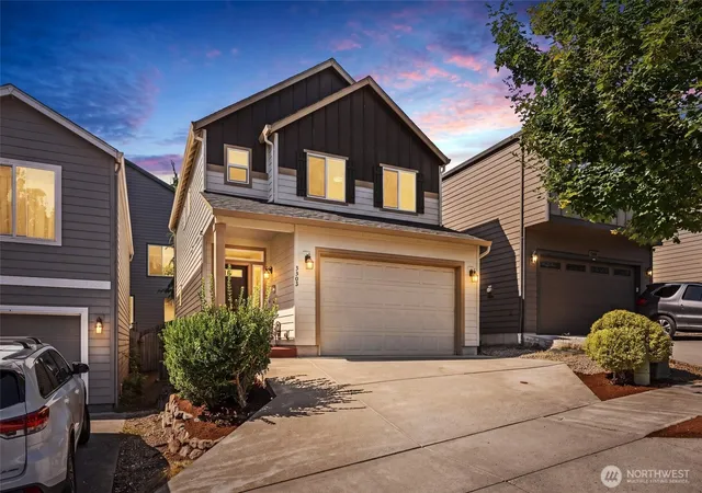 Photo 1 of Single family home for sale at 3302 Ne 43rd Place, Vancouver, WA 98661 | MLS# NWM2584321 | Listing updated on 2026-10-01